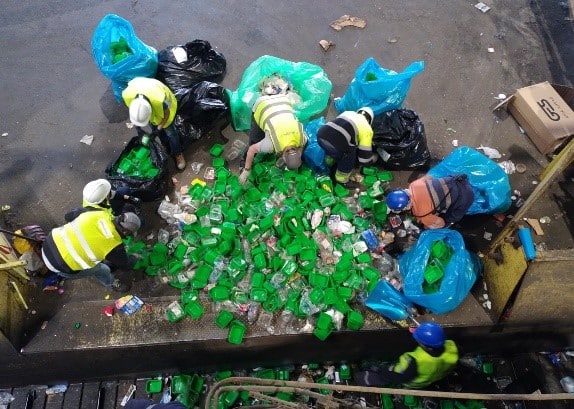team sorting bio-based plastics